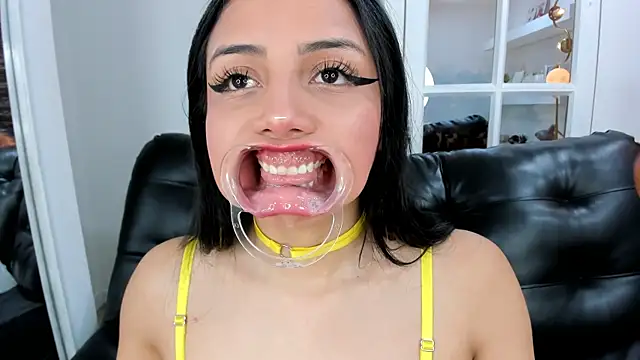 Snapshot of miss_lizith chatting on February 2025 02:13:02 PM miss lizith online show from February 2025 02:13:02 PM