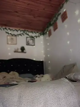 Snapshot of Milena-1 chatting on February 2025 12:06:02 PM Milena-1 online show from February 2025 12:06:02 PM