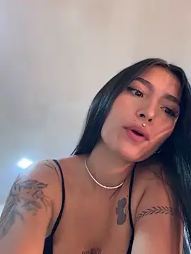 Snapshot of Milena-1 chatting on November 2025 10:04:02 AM Milena-1 online show from November 2025 10:04:02 AM