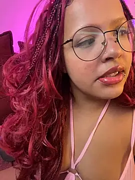 Snapshot of 99_Lilith chatting on April 2026 12:33:01 AM 99 Lilith online show from April 2026 12:33:01 AM