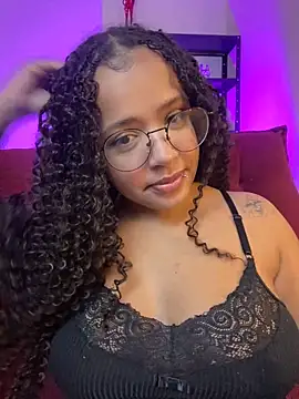 Snapshot of 99_Lilith chatting on June 2026 12:23:01 AM 99 Lilith online show from June 2026 12:23:01 AM