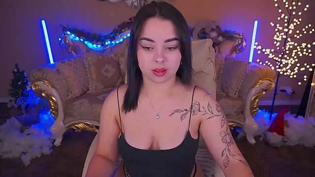 Snapshot of SusieWood chatting on January 2026 09:07:02 PM SusieWood online show from January 2026 09:07:02 PM