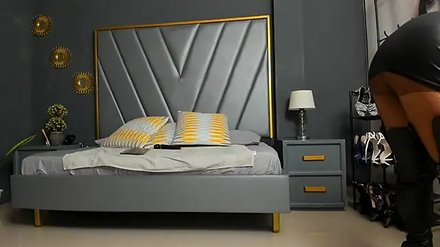 BrendaAdams  online show from March 2025 11:08:01 AM