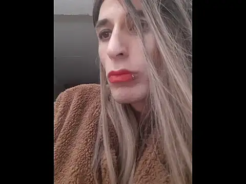 Snapshot of VanillaSeXy chatting on October 2025 09:10:01 AM VanillaSeXy online show from October 2025 09:10:01 AM