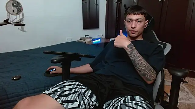 aaron blug online show from November 2025 10:54:01 PM