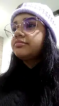  Miaaleon online show from February 2025 07:25:02 PM