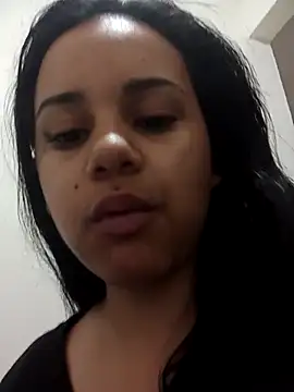  Miaaleon online show from February 2025 01:14:01 PM