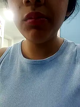  Miaaleon online show from March 2025 02:34:02 PM