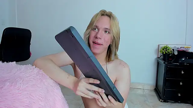  Little angel69 online show from December 2024 05:21:01 PM