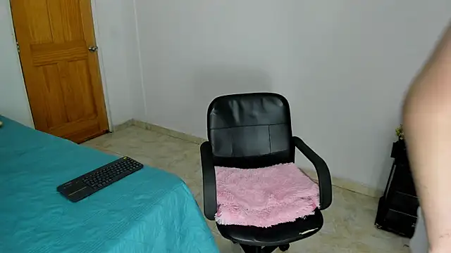  Little angel69 online show from January 2025 02:04:01 PM