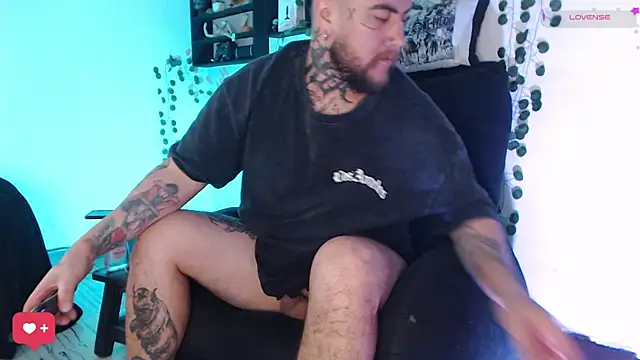 Ash gusbig online show from December 2024 04:32:02 AM