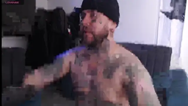 Snapshot of Ash_gusbig chatting on February 2026 06:15:01 PM Ash gusbig online show from February 2026 06:15:01 PM