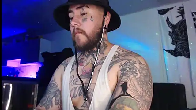 Snapshot of Ash_gusbig chatting on February 2026 01:25:02 AM Ash gusbig online show from February 2026 01:25:02 AM