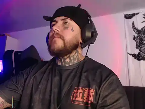 Snapshot of Ash_gusbig chatting on February 2026 03:40:01 AM Ash gusbig online show from February 2026 03:40:01 AM