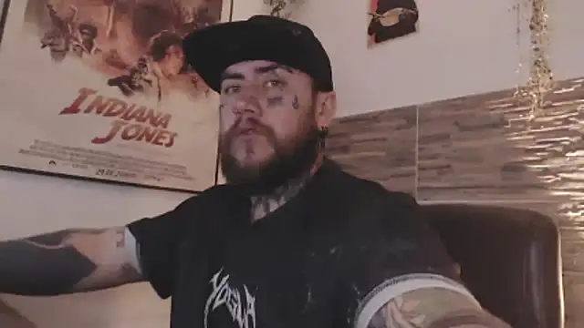 Snapshot of Ash_gusbig chatting on March 2026 11:42:02 PM Ash gusbig online show from March 2026 11:42:02 PM