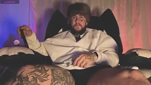 Snapshot of Ash_gusbig chatting on April 2026 03:45:01 AM Ash gusbig online show from April 2026 03:45:01 AM