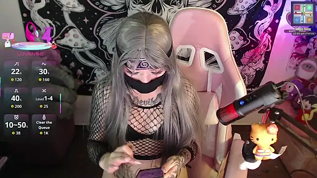 GamerCarrie online show from October 2025 09:44:01 AM