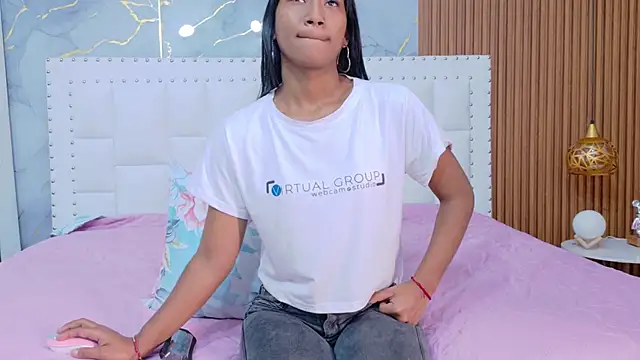 Snapshot of indianschoolgirl chatting on November 2025 07:35:02 PM indianschoolgirl online show from November 2025 07:35:02 PM