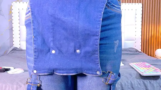 Snapshot of indianschoolgirl chatting on November 2025 07:40:02 PM indianschoolgirl online show from November 2025 07:40:02 PM