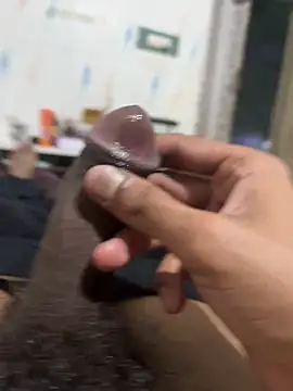 Snapshot of hairydude49 chatting on December 2024 07:07:02 PM hairydude49 online show from December 2024 07:07:02 PM