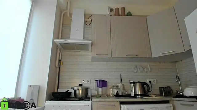  Alice Kitty online show from March 2025 12:09:01 PM