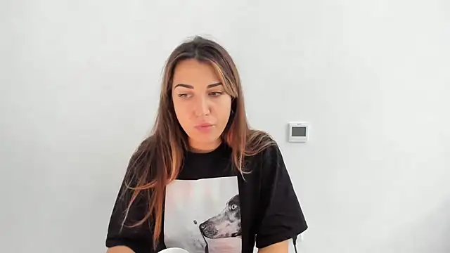 Summmmersky online show from October 2025 09:13:02 AM