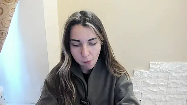 Summmmersky online show from December 2025 11:50:01 AM