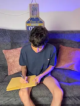 Snapshot of MyLatinHotBoys chatting on January 2025 02:12:02 AM MyLatinHotBoys online show from January 2025 02:12:02 AM