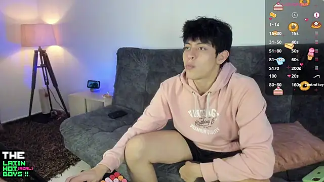 Snapshot of MyLatinHotBoys chatting on February 2025 11:44:01 PM MyLatinHotBoys online show from February 2025 11:44:01 PM