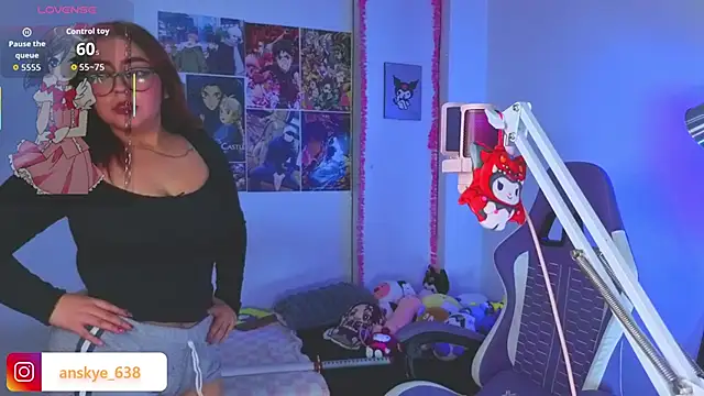 Snapshot of AnngelaSkye chatting on March 2026 05:57:01 AM AnngelaSkye online show from March 2026 05:57:01 AM