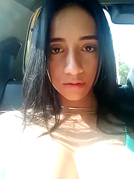 Snapshot of UrNewFantasy chatting on January 2025 02:56:02 PM UrNewFantasy online show from January 2025 02:56:02 PM