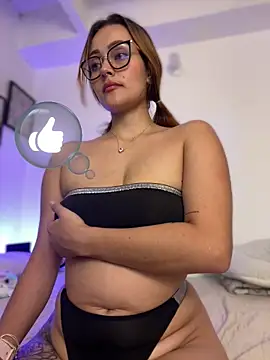 Miss-Abbii online show from December 2024 10:26:02 PM