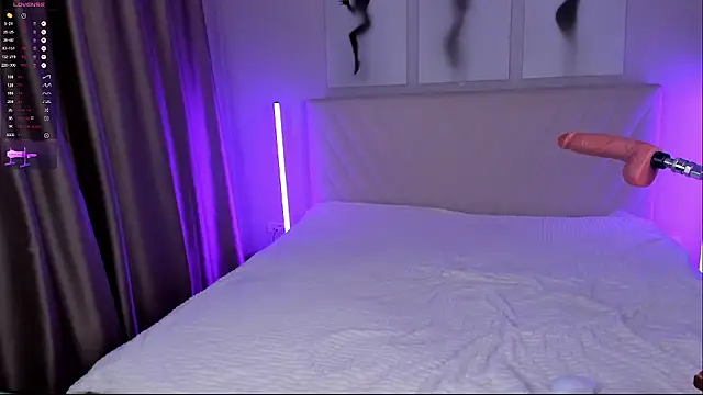 EmmaBarbs online show from October 2025 09:05:02 PM