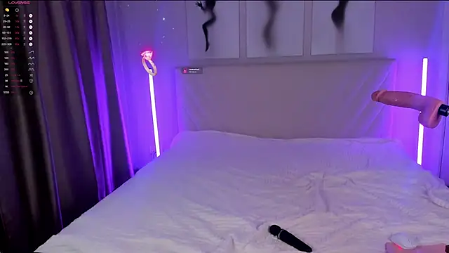 EmmaBarbs online show from November 2025 08:52:02 PM