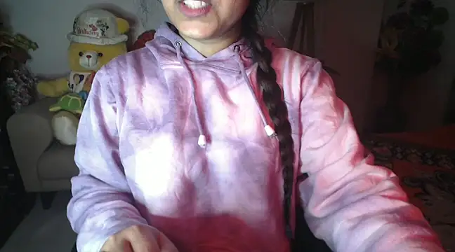 Snapshot of Most-Beautiful-Queen chatting on January 2025 06:57:01 PM Most-Beautiful-Queen online show from January 2025 06:57:01 PM