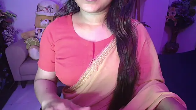 Snapshot of Most-Beautiful-Queen chatting on January 2025 07:37:01 PM Most-Beautiful-Queen online show from January 2025 07:37:01 PM