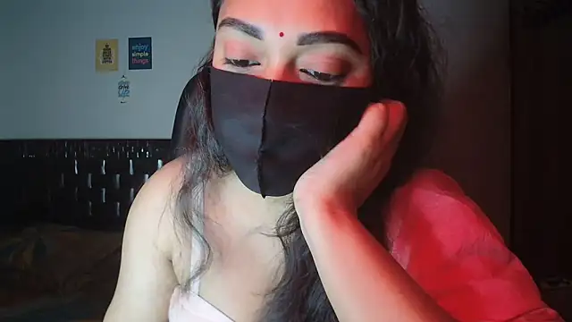 Snapshot of Most-Beautiful-Queen chatting on November 2025 06:39:01 PM Most-Beautiful-Queen online show from November 2025 06:39:01 PM