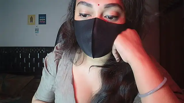 Snapshot of Most-Beautiful-Queen chatting on November 2025 07:24:02 PM Most-Beautiful-Queen online show from November 2025 07:24:02 PM