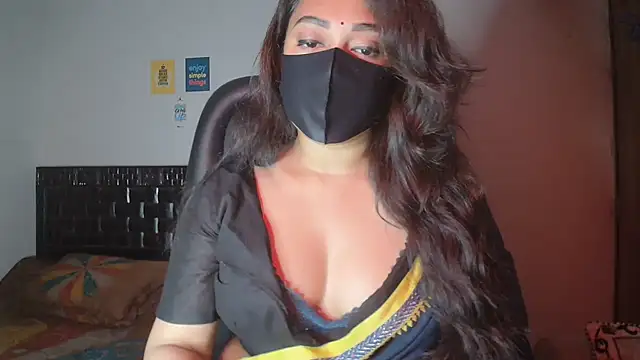 Snapshot of Most-Beautiful-Queen chatting on November 2025 07:01:02 PM Most-Beautiful-Queen online show from November 2025 07:01:02 PM