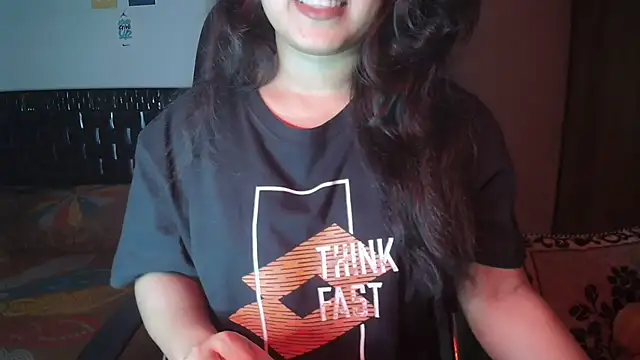 Snapshot of Most-Beautiful-Queen chatting on November 2025 07:18:01 PM Most-Beautiful-Queen online show from November 2025 07:18:01 PM