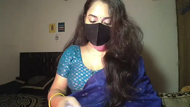 Most-Beautiful-Queen online show from April 2026 07:41:01 PM