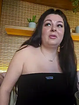 Snapshot of Britishbella chatting on January 2025 02:19:01 PM Britishbella online show from January 2025 02:19:01 PM