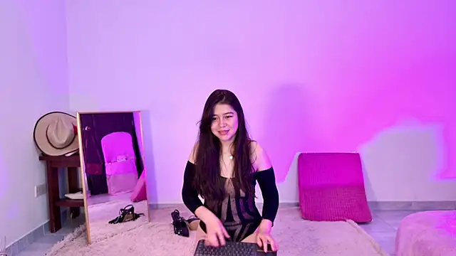 Snapshot of pink_flower_ chatting on March 2026 11:12:02 PM pink flower online show from March 2026 11:12:02 PM