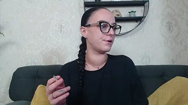 IzabelllNoir online show from November 2025 06:27:01 AM