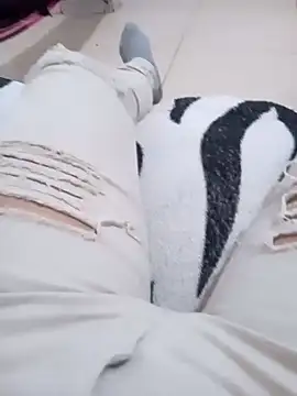 Snapshot of maikinhopL chatting on January 2025 11:50:01 PM maikinhopL online show from January 2025 11:50:01 PM