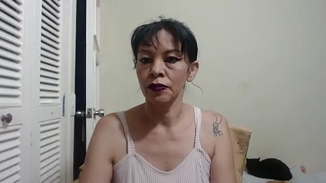 Snapshot of electra-mommy chatting on February 2025 12:33:02 PM electra-mommy online show from February 2025 12:33:02 PM