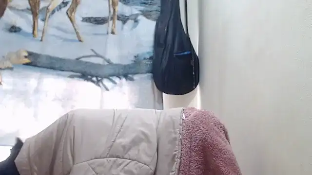 Snapshot of electra-mommy chatting on March 2025 02:45:01 PM electra-mommy online show from March 2025 02:45:01 PM