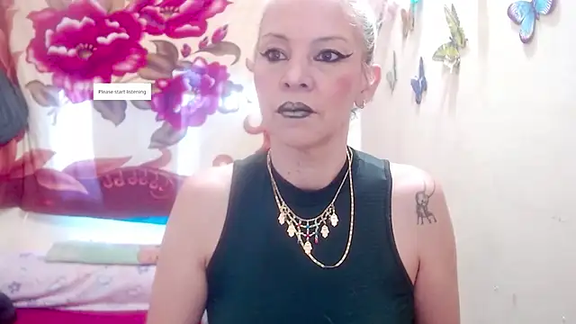 Snapshot of electra-mommy chatting on October 2025 12:01:02 PM electra-mommy online show from October 2025 12:01:02 PM