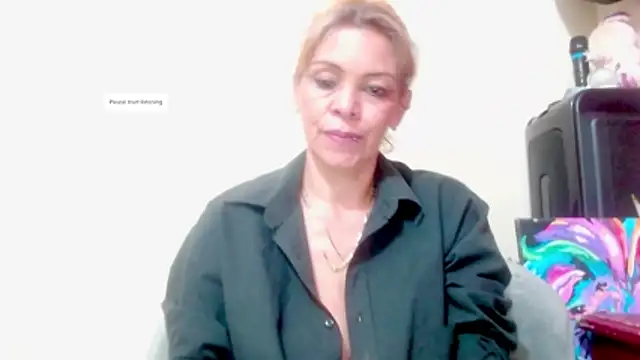 Snapshot of electra-mommy chatting on November 2025 12:44:01 AM electra-mommy online show from November 2025 12:44:01 AM