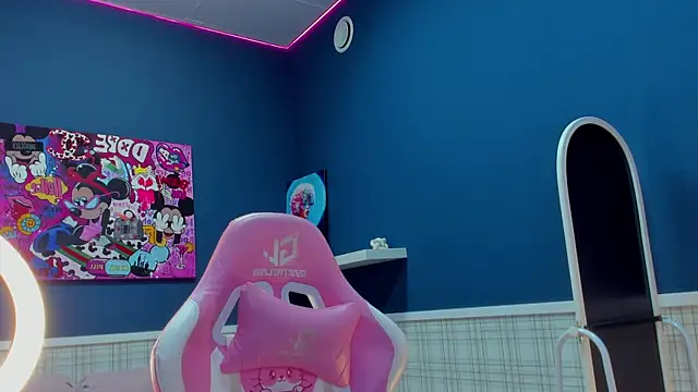 Angel Sapphire  online show from April 2026 03:23:01 PM